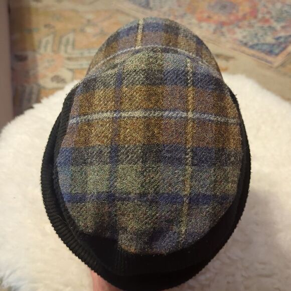 Tweed Baseball Style Cap with Earflaps - Picture 6 of 8